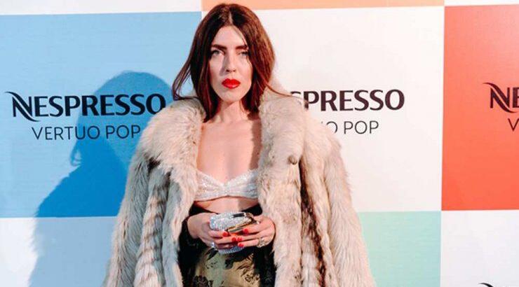 Silver Mirror: H τάση στα νύχια που επέλεξε η Άντρια Αλετράρη