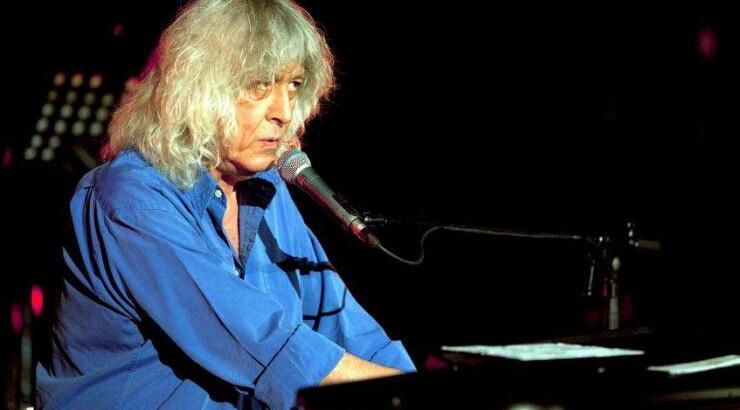 Πέθανε ο Λουκιανός Κηλαηδόνης