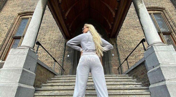 Ελληνίδα παρουσιάστρια ψάχνει σπίτι που να χωράει τα ρούχα της [βίντεο]