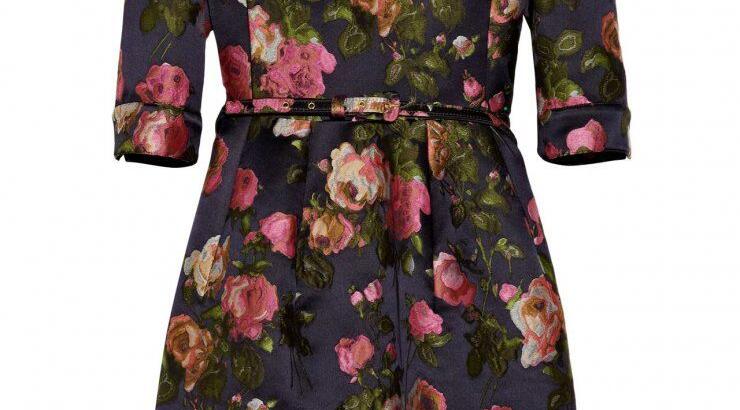 O Oscar de la Renta συνεργάζεται με το outnet