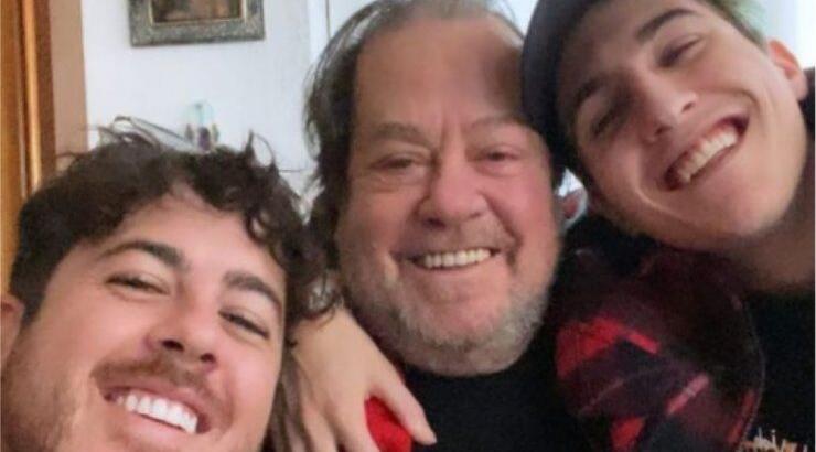 Δείτε πως αποκαλεί ο μικρός γιος του Γιάννη Πάριου τον πατέρα του [βίντεο]