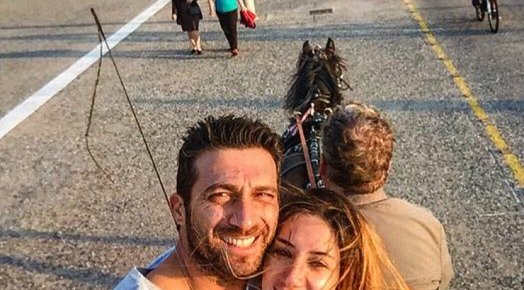 Κυριάκος Πελεκάνος – Τατιάνα Ησαΐα: Ευτυχισμένοι αγκαλιά με τον γιο τους!