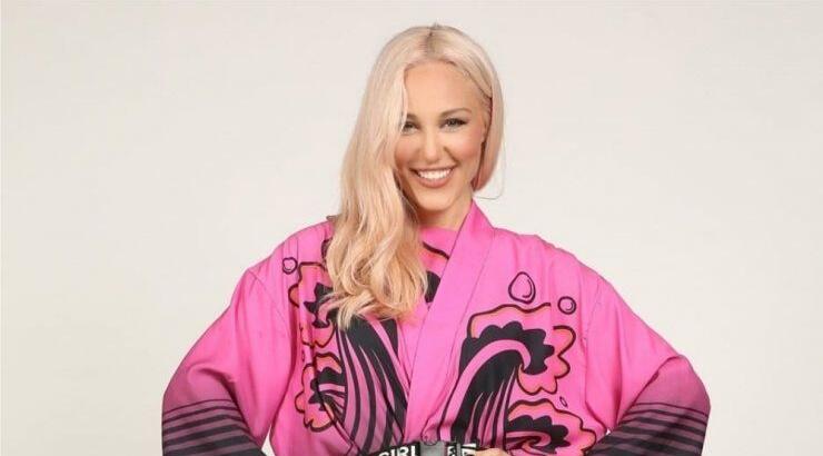 Πηνελόπη Αναστασοπούλου: Ο σοβαρός λόγος που την έκανε να κουρέψει τα μαλλιά της και η αποκατάσταση της ακοής της [βίντεο]