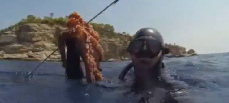 Σάκης Ρουβάς: Βίντεο με τον ίδιο κάτω στο βυθό…