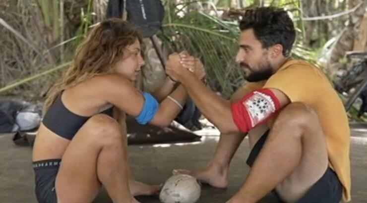 "Survivor": Η Μαριαλένα φόρεσε το εσώρουχο του Σάκη και κοιμήθηκαν μαζί [εικόνες & βίντεο]