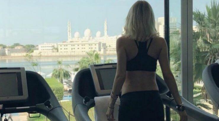 Δεν πιστεύαμε στα μάτια μας! Επώνυμη Ελληνίδα σε προχωρημένη εγκυμοσύνη μας δείχνει τους κοιλιακούς της! [εικόνες]