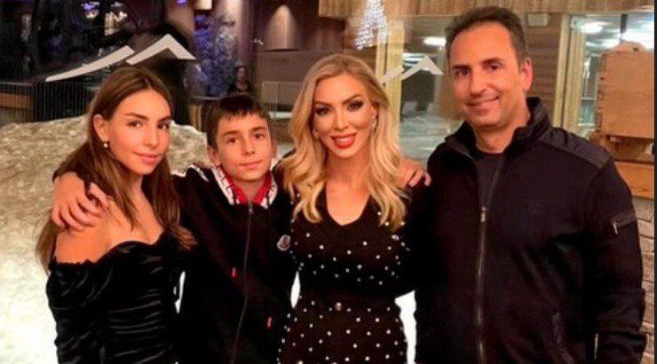 Το κατακόκκινο glamorous party της Βαλεντίνας Τσίγκη και το δώρο που την εντυπωσίασε [εικόνες] 