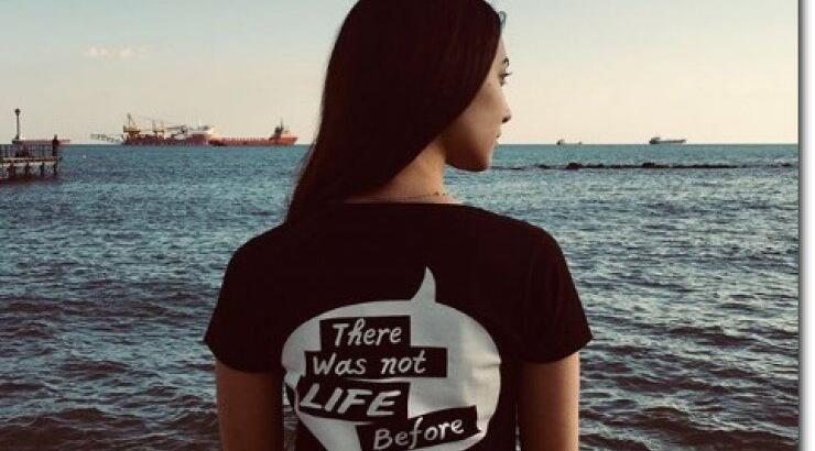 Αυτό δεν το γνωρίζαμε! Κύπρια ηθοποιός ετοιμάζει το πρώτο της τραγούδι