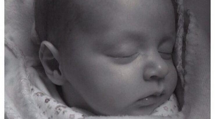 Ποιας επώνυμης Κύπριας είναι αυτό το μωρό;