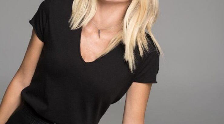 Η Ελένη Μενεγάκη "αδειάζει" επώνυμο Έλληνα στον άερα της εκπομπής της