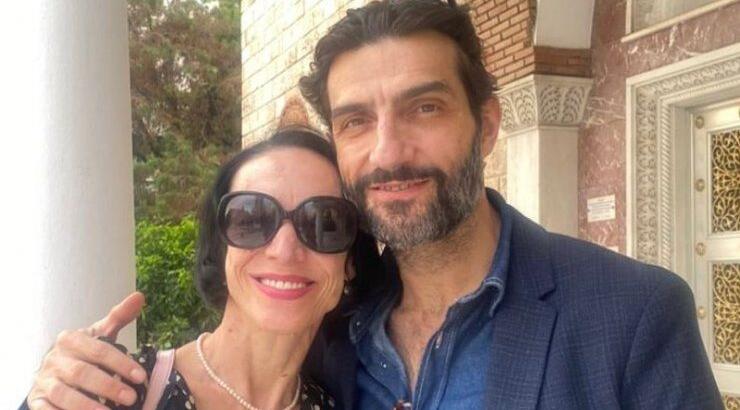 Νίκος Κουρής – Ελένη Τοπαλίδου: Παντρεύτηκαν μετά από 18 χρόνια σχέσης [εικόνες]