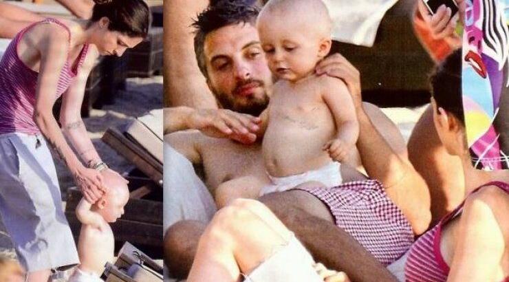 Καρβέλα - Πανουργιάς: Τρυφερές στιγμές με τον γιο τους στην θάλασσα