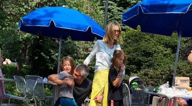 Σοφία Καρβέλα – Θανάσης Πανουργιάς: Έτσι γιόρτασαν τα γενέθλια του γιου τους στο κέντρο της Νέας Υόρκης!