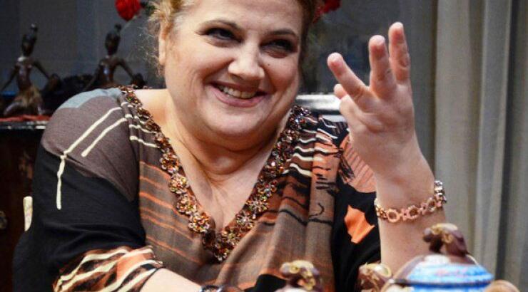 Η συγκλονιστική αποκάλυψη της Καστάνη! "Ο πατέρας μου αυτοκτόνησε πίνοντας δηλητήριο"