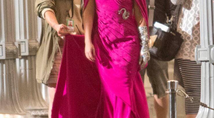 Ποια πασίγνωστη τραγουδίστρια πρωταγωνιστεί σε τηλεοπτική σειρά [εικόνες]