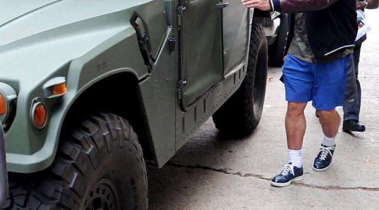 Ποιος διάσημος σταρ αλλάζει τα αυτοκίνητα σαν τα πουκάμισα; [εικόνες]