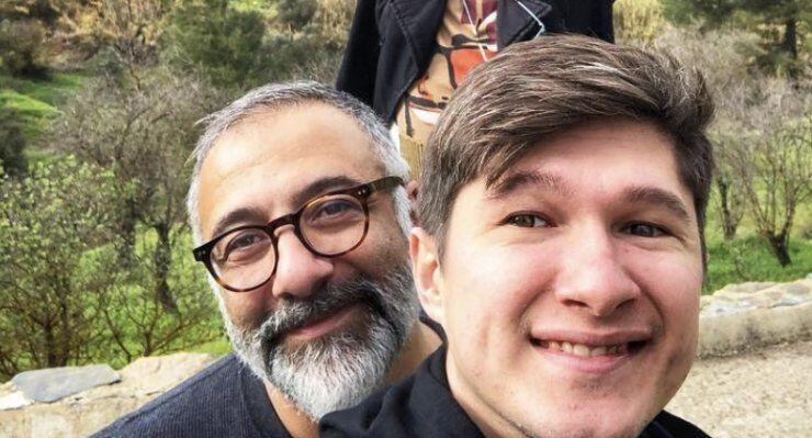 O σύζυγος του Άλεξ Παναγή στάζει μέλι για εκείνον: "Eίμαστε ευτυχισμένοι εδώ στην Κύπρο"