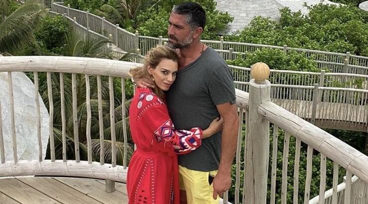 Εβελίνα Κυράστα: Οι ευχές στον Μιχάλη Κωνσταντίνου με καυτά φιλιά και τα πιο τρυφερά λόγια [εικόνες]