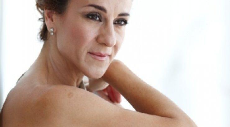 H Έλενα Στρογγυλιώτου δείχνει το δρόμο σε νύφες με στυλ