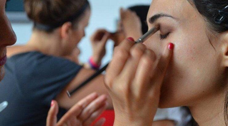 Ταχύρυθμα μαθήματα "Bridal Make-up course" από το Kohl make-up studio
