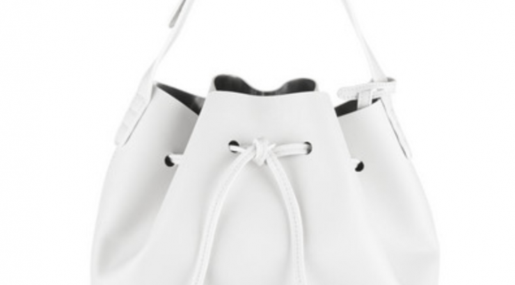 Πώς θα καθαρίσετε το λευκό δέρμα;