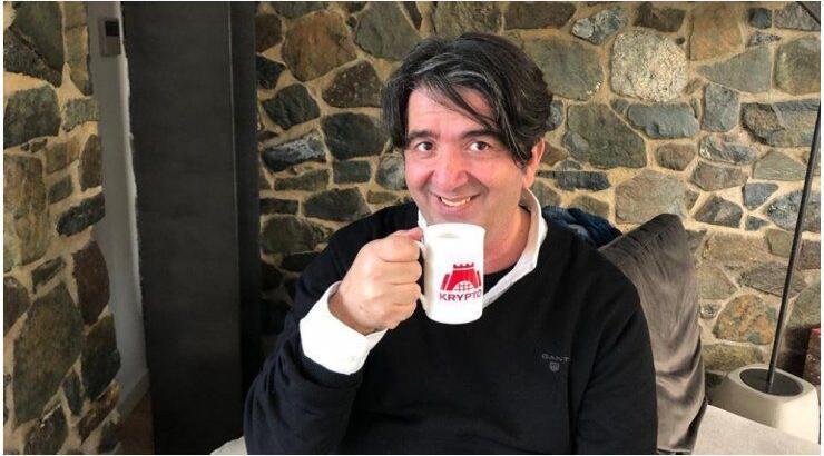 Γιώργος Τσιάκκας: Τα αρνητικά σχόλια περί “αποβλάκωσης” και η αντίδρασή του!