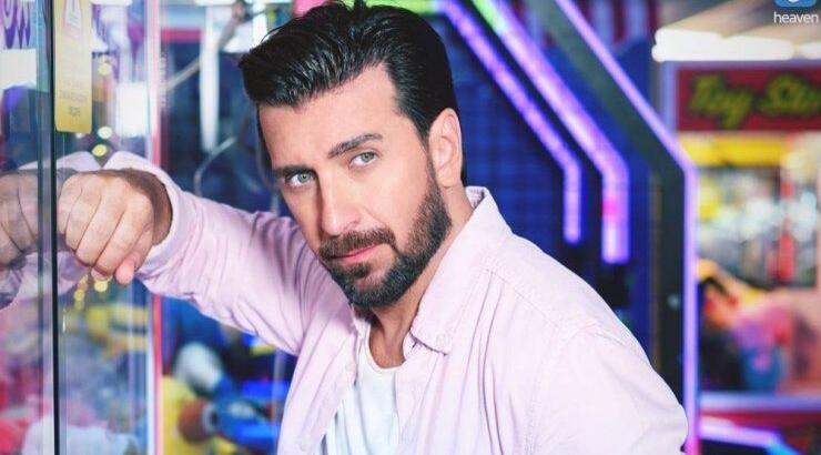 Θάνος Πετρέλης: "Λόγω της δουλειάς μου, δεν είμαι ο αρμόδιος να κάνω τις δουλειές του σπιτιού"