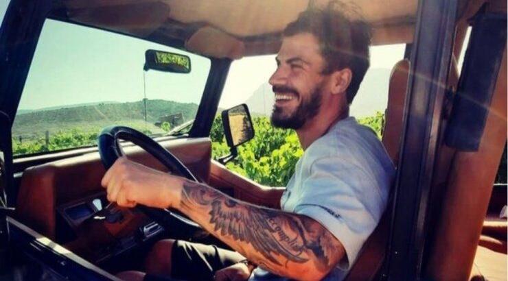 Απίστευτο! Αυτός είναι ο σωσίας του Άκη Πετρετζίκη στο "Master Chef" [εικόνες & βίντεο]