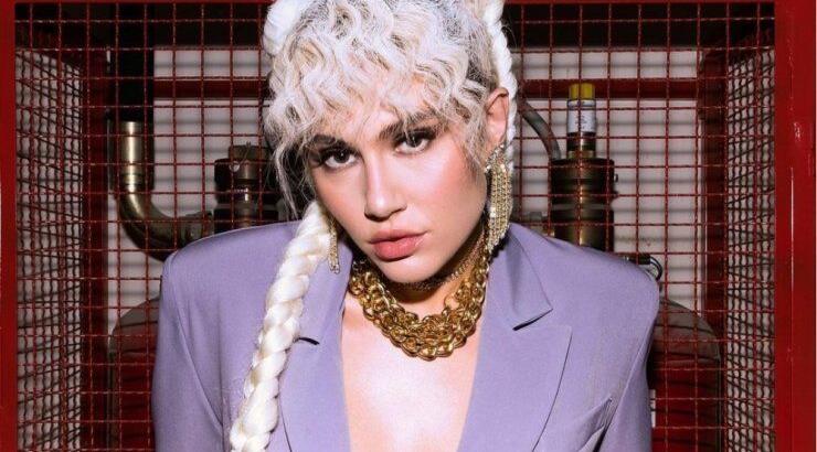 Μετά τον Mike και η Έλενα Τσαγκρινού κυκλοφορεί με τον νέο της σύντροφο [εικόνες & βίντεο] 