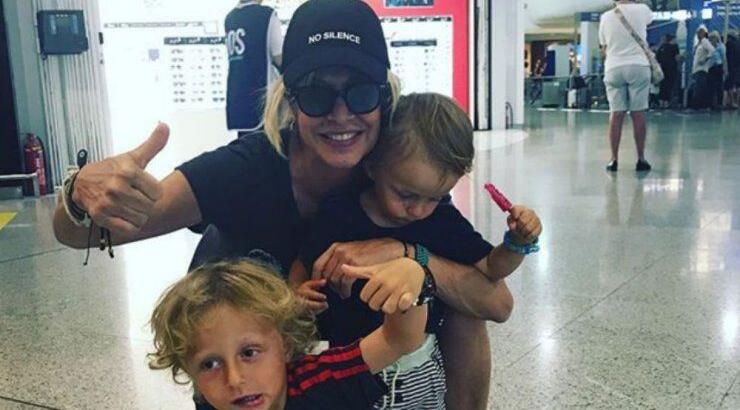 Άννα Βίσση: Επί σκηνής με τα εγγόνια της στη Μύκονο