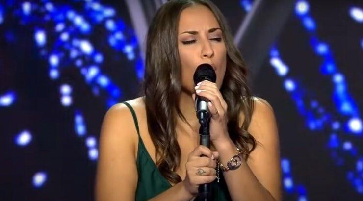 The Voice: Η μάχη διαγωνιζόμενης με το αλκοόλ και η απώλεια 60 κιλών! [βίντεο]