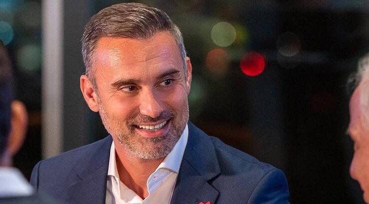 Είναι επίσημο! Ο Γιώργος Καπουτζίδης στο Netflix!