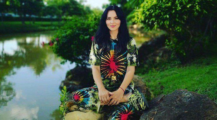 Το natural make up look της Ζενεβιέβ Majari μέσα από ένα βίντεο