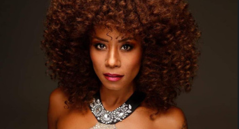 Shaya: Θαυμαστής της επιτέθηκε στον δρόμο και άρχισε να τη βρίζει [βίντεο]