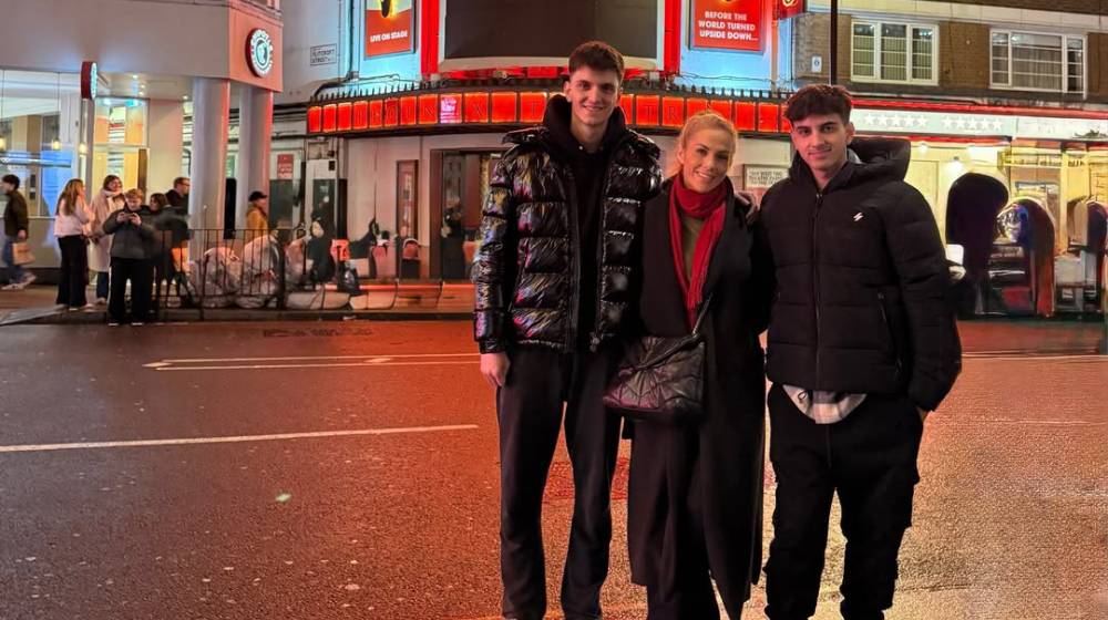 Ντορέττα Παπαδημητρίου: «Μετά το διαζύγιό μου, τα παιδιά μου δεν είχαν γνωρίσει άλλον σύντροφό μου» [βίντεο]