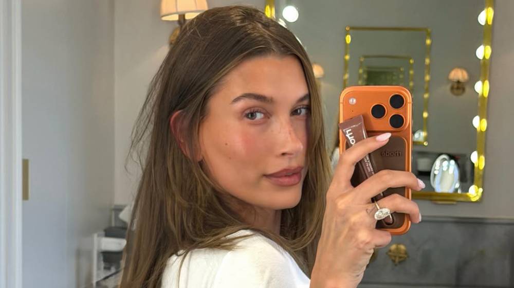 Hailey Bieber: Πώς να δημιουργήσεις το απόλυτο sunkissed makeup look της