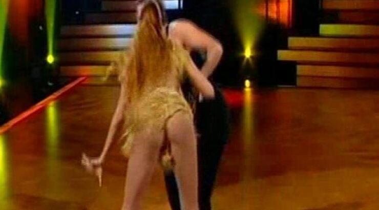 Φάνηκε το κωλ@ρ@κι της Κατερίνας Στικούδη στο «Dancing»