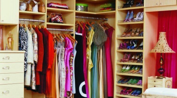 Το μεγαλύτερο λάθος που κάνουν όλες οι γυναίκες όταν οργανώνουν τη ντουλάπα τους   