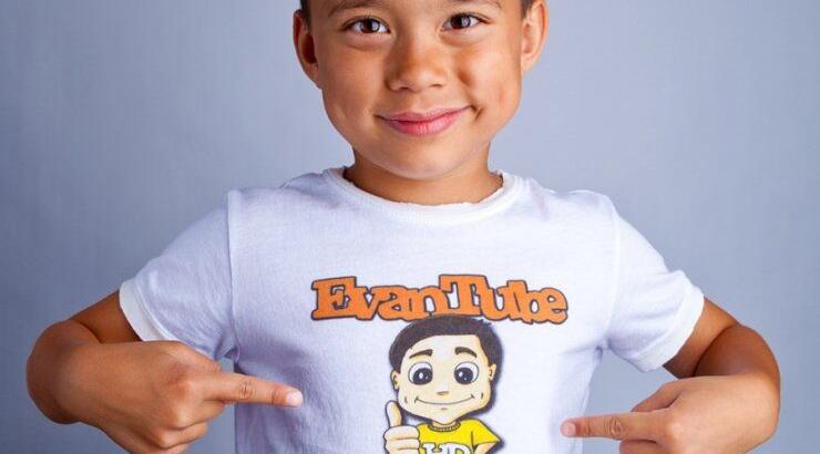 Δείτε πώς αυτός ο 9χρονος βγάζει 1 εκατομμύριο δολάρια το χρόνο