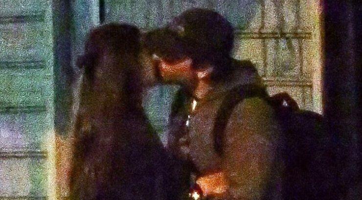 Είναι μαζί! Αυτό είναι το πιο hot ζευγάρι