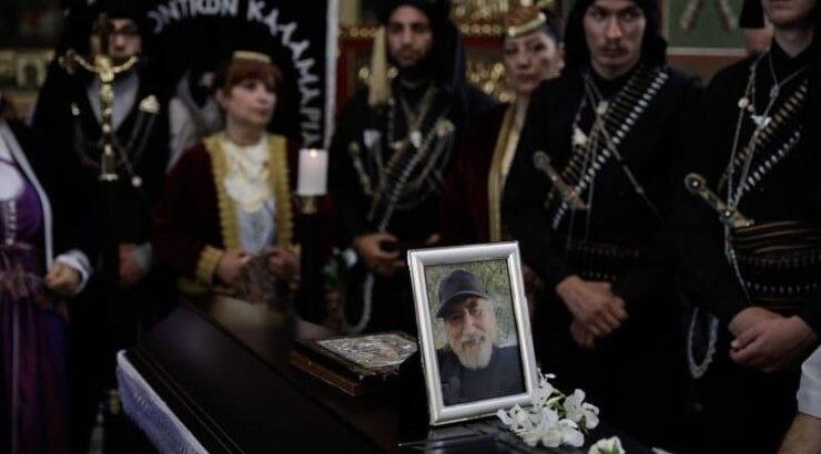 Το τελευταίο αντίο στον Χάρρυ Κλυνν! [εικόνες & βίντεο]