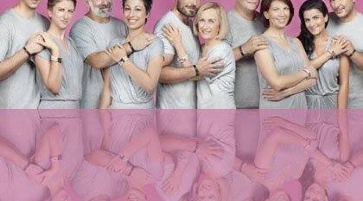 Tα νέα βραχιόλια της εκστρατείας για τον καρκίνο του μαστού από τον Δούκα