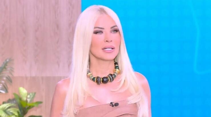 Κατερίνα Καινούργιου: «Έβαλα μαγιό μετά την εγκυμοσύνη. Φίλες μου, η κυτταρίτιδα είναι μέχρι τον αστράγαλο»