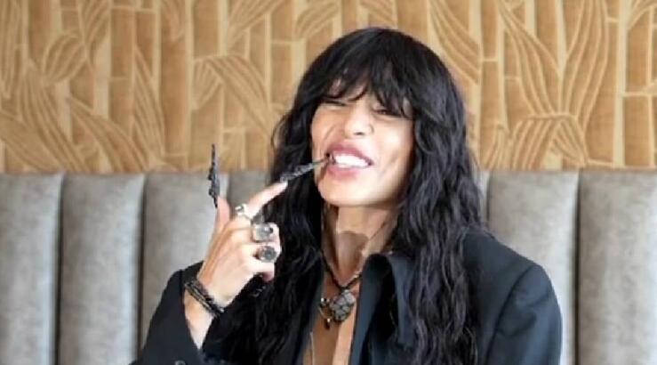 Loreen: Το χρυσό δόντι και ο συγκινητικός συσχετισμός με τη γιαγιά της [βίντεο]