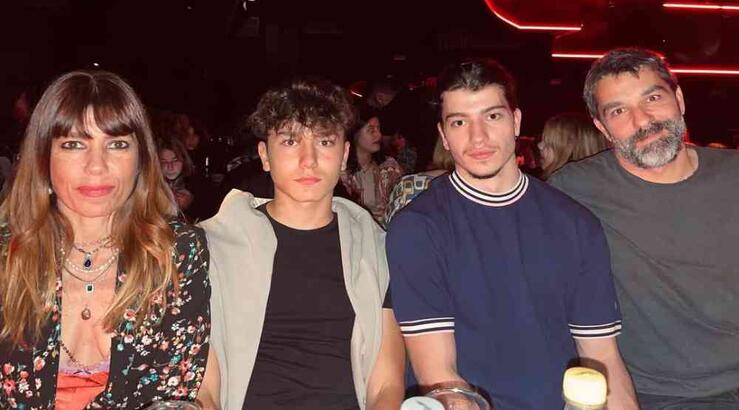 Λαγούτης – Αλικάκη: Οι γιοι τους εξομολογούνται πώς διαχειρίστηκαν τον χωρισμό τους 