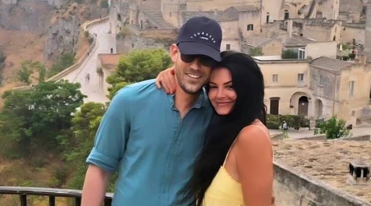 Μαρία Κορινθίου: Η αφοπλιστική εξομολόγηση για τον σύντροφό της Γιώργο Καραθανάση