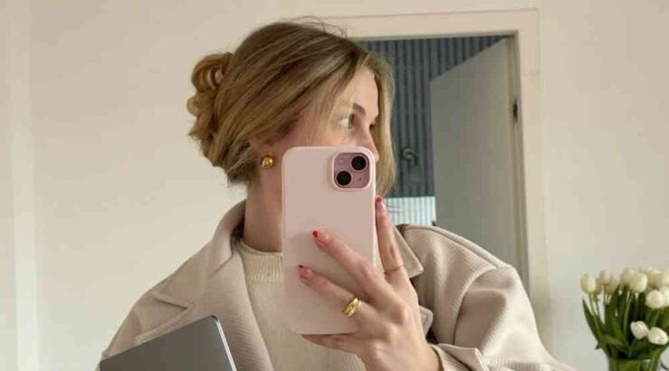 Petal nails: Αυτή είναι η romantic τάση στο μανικιούρ για φέτος την άνοιξη 