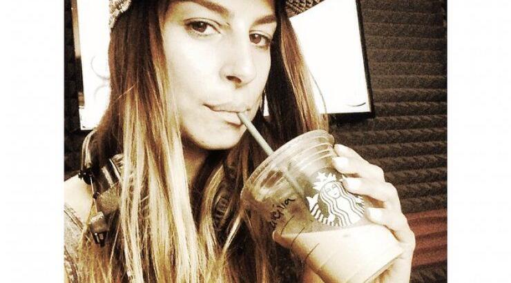 Κωνσταντίνα Ευριπίδου: Δείτε λεπτομέρειες του νυμφικού και το μήνυμα του σχεδιαστή