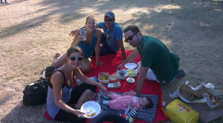 Farah Shammas – Μιχάλης Παπαδόπουλος: Πικ νικ στο Hyde Park Corner στον Λονδίνο