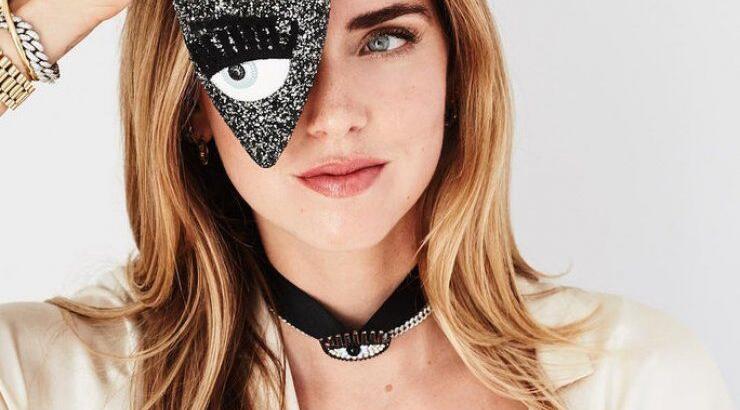 H Chiara Ferragni βάζει τις stylish πινελιές της στα Converse sneakers